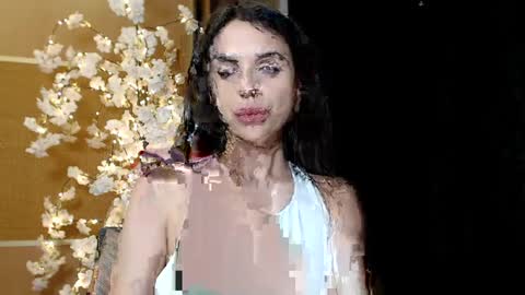 Mika online show from December 25, 2:34 pm