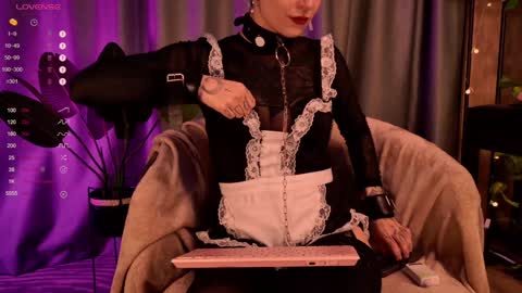 Snapshot of mika_moon_ chatting on December 16, 11:07 pm mika_moon_ online show from December 16, 11:07 pm