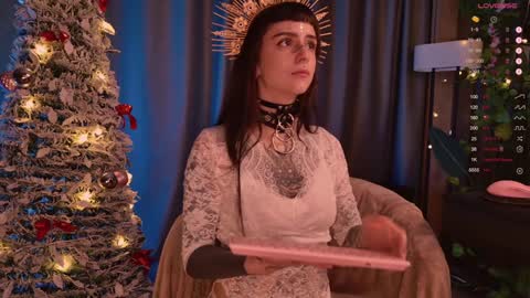 Snapshot of mika_moon_ chatting on December 21, 1:26 am mika_moon_ online show from December 21, 1:26 am