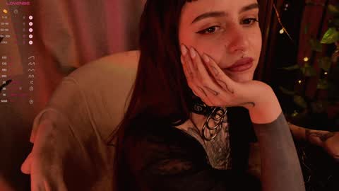 Snapshot of mika_moon_ chatting on January 24, 1:56 am mika_moon_ online show from January 24, 1:56 am