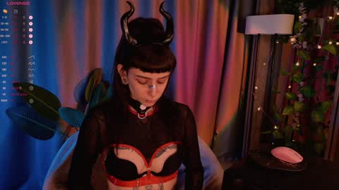 Snapshot of mika_moon_ chatting on January 26, 10:35 pm mika_moon_ online show from January 26, 10:35 pm