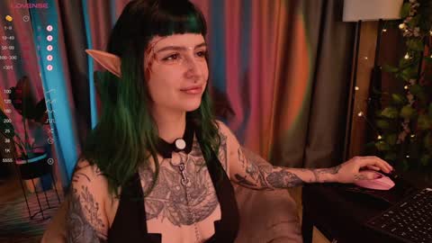 Snapshot of mika_moon_ chatting on February 2, 11:32 pm mika_moon_ online show from February 2, 11:32 pm