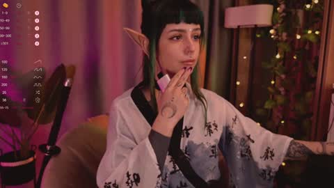 Snapshot of mika_moon_ chatting on February 8, 11:24 pm mika_moon_ online show from February 8, 11:24 pm