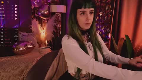 Snapshot of mika_moon_ chatting on February 13, 4:43 am mika_moon_ online show from February 13, 4:43 am