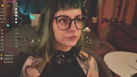 Snapshot of mika_moon_ chatting on February 19, 6:00 pm mika_moon_ online show from February 19, 6:00 pm