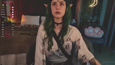 Snapshot of mika_moon_ chatting on March 9, 8:07 am mika_moon_ online show from March 9, 8:07 am