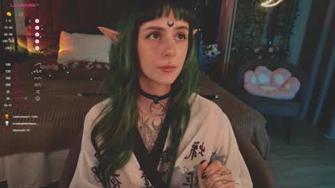 Snapshot of mika_moon_ chatting on March 9, 11:14 am mika_moon_ online show from March 9, 11:14 am