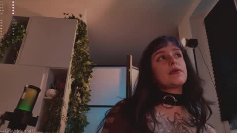 Snapshot of mika_moon_ chatting on October 23, 4:28 pm mika_moon_ online show from October 23, 4:28 pm