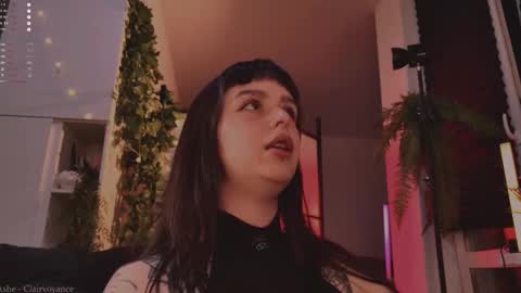 Snapshot of mika_moon_ chatting on November 21, 7:01 pm mika_moon_ online show from November 21, 7:01 pm