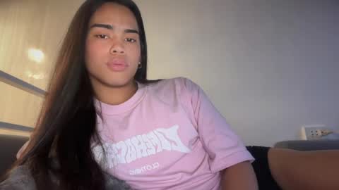 mika_pedersen online show from March 30, 5:36 pm