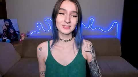 Mika online show from November 30, 1:48 pm