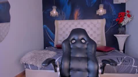 mika_velvet online show from February 17, 10:49 pm