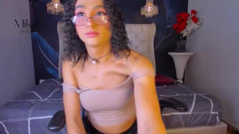 mika_velvet online show from February 18, 10:39 pm