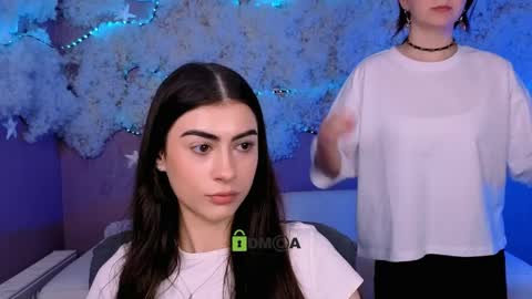 Mika online show from April 2, 5:49 am