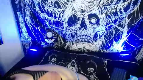 Mika online show from April 20, 10:33 pm