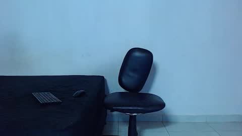 Mike IMDEPENDIENT MODEL online show from February 24, 1:36 am