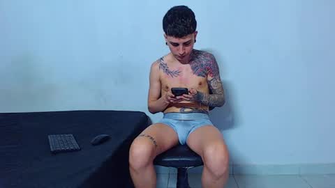 Mike IMDEPENDIENT MODEL online show from May 22, 1:46 am