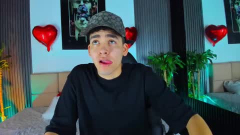 Mike 0233 online show from February 19, 4:34 am