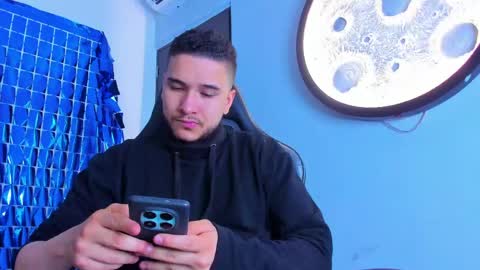 Mike  online show from April 14, 11:49 am