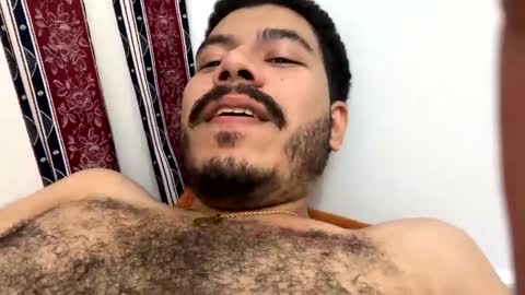 Snapshot of mike_flirt chatting on December 25, 2:57 am mike online show from December 25, 2:57 am