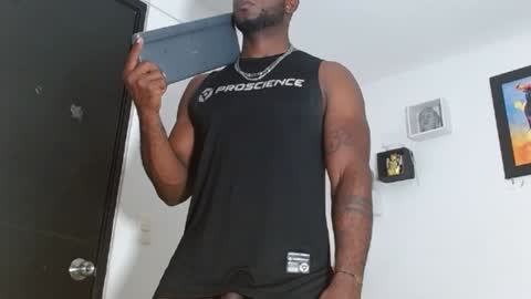 Snapshot of mike_kingcum chatting on December 30, 11:17 pm mike online show from December 30, 11:17 pm