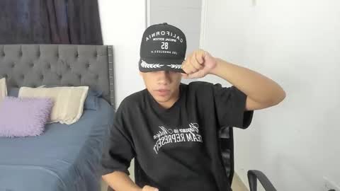 mike_master9 online show from October 6, 11:29 am