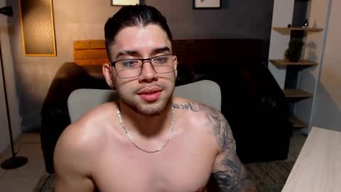 Mike Montoya online show from June 4, 2:39 am