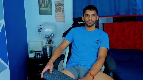 Snapshot of mike_shelby21 chatting on September 22, 1:07 am mike_shelby21 online show from September 22, 1:07 am