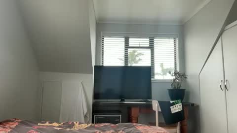 Mike online show from October 12, 3:05 am