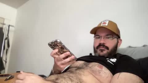 Snapshot of mikeatron2000 chatting on December 7, 5:31 pm mikeatron2000 online show from December 7, 5:31 pm