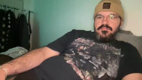 Snapshot of mikeatron2000 chatting on January 7, 5:33 am mikeatron2000 online show from January 7, 5:33 am