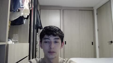 Snapshot of mikebelf4 chatting on March 4, 4:17 am Mikebelf4 online show from March 4, 4:17 am