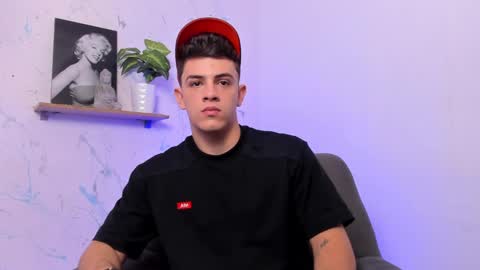 Snapshot of mikecooper_ chatting on December 13, 6:42 am Mike Cooper online show from December 13, 6:42 am