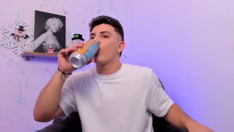 Snapshot of mikecooper_ chatting on January 14, 7:38 am Mike Cooper online show from January 14, 7:38 am