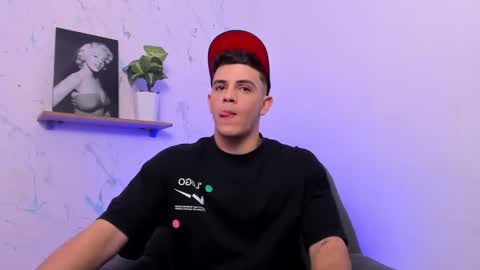 Snapshot of mikecooper_ chatting on February 5, 5:41 am Mike Cooper online show from February 5, 5:41 am