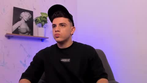 Snapshot of mikecooper_ chatting on February 7, 9:16 am Mike Cooper online show from February 7, 9:16 am