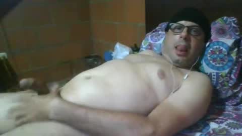 Snapshot of mikedonovan33 chatting on May 22, 6:20 am mikedonovan33 online show from May 22, 6:20 am