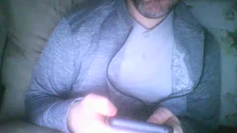 Snapshot of mikehockishuge9 chatting on January 7, 4:05 pm mikehockishuge9 online show from January 7, 4:05 pm