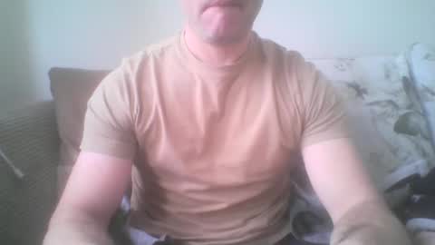 Snapshot of mikehockishuge9 chatting on January 12, 1:16 pm mikehockishuge9 online show from January 12, 1:16 pm