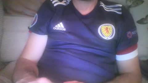 Snapshot of mikehockishuge9 chatting on September 14, 9:25 pm mikehockishuge9 online show from September 14, 9:25 pm