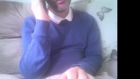 Snapshot of mikehockishuge9 chatting on November 18, 11:58 am mikehockishuge9 online show from November 18, 11:58 am