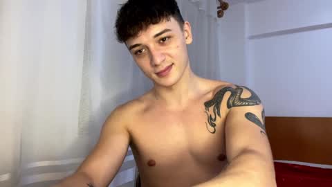 MikeLaur online show from December 1, 6:52 pm