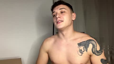 MikeLaur online show from December 18, 7:08 pm