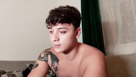 MikeLaur online show from October 5, 7:45 pm