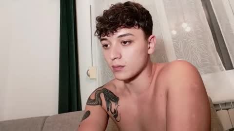 MikeLaur online show from October 6, 6:05 pm