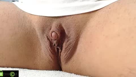 Snapshot of mikell_williams10 chatting on November 6, 3:18 am Mikell Williams online show from November 6, 3:18 am