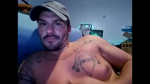 Snapshot of mikemike11k chatting on January 17, 10:11 am mikemike11k online show from January 17, 10:11 am