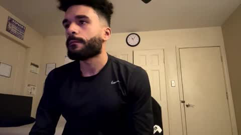 Snapshot of mikemikemikey9996 chatting on December 16, 4:06 am mikemikemikey9996 online show from December 16, 4:06 am