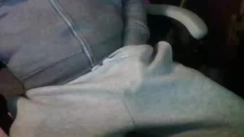 Snapshot of mikeoxnard141 chatting on February 2, 8:57 am mikeoxnard141 online show from February 2, 8:57 am