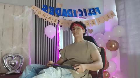 mikey_banji online show from October 11, 1:09 pm